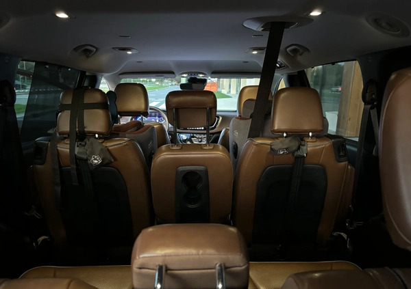 Chrysler Pacifica cena 114999 przebieg: 236900, rok produkcji 2017 z Warszawa małe 704